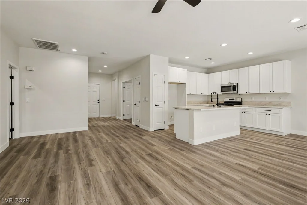 2922 Mastercraft, North Las Vegas, NV 89031