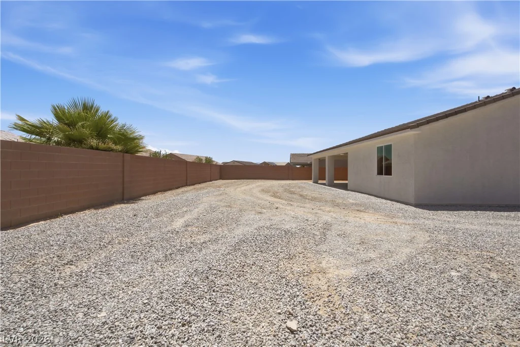 4821 Stoneham, Pahrump, NV 89061