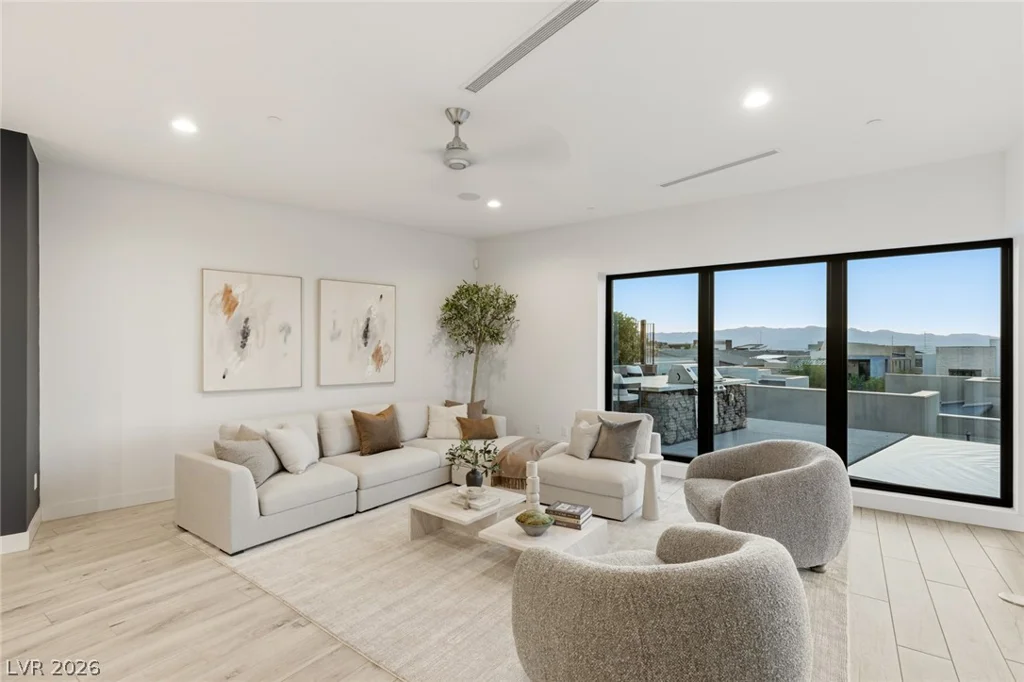 2208 Overlook Canyon, Henderson, NV 89052