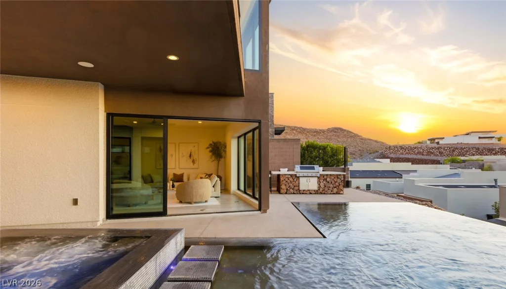 2208 Overlook Canyon, Henderson, NV 89052