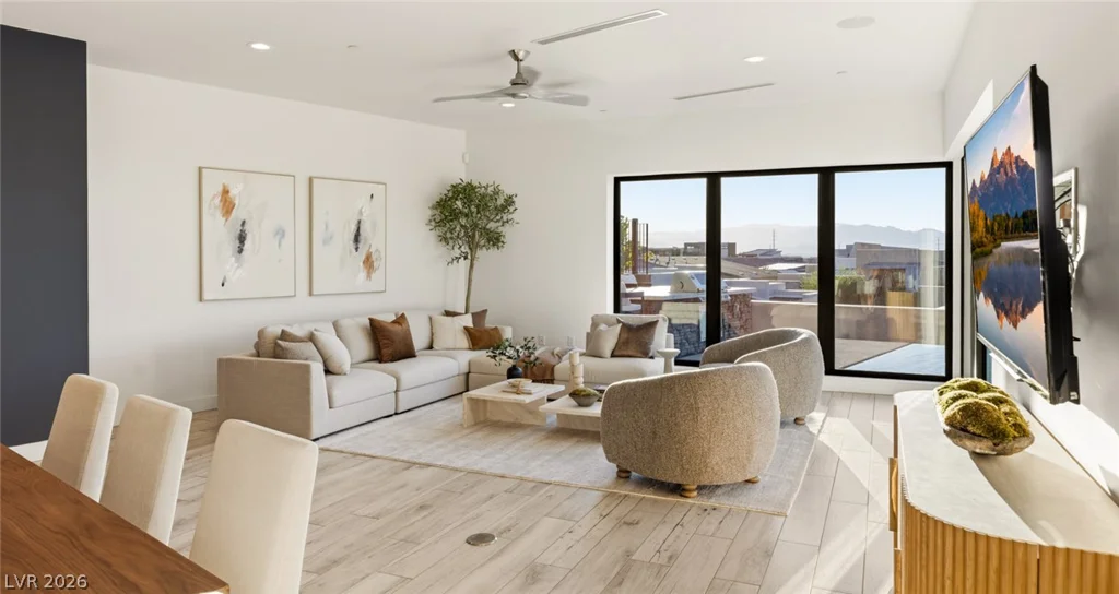 2208 Overlook Canyon, Henderson, NV 89052