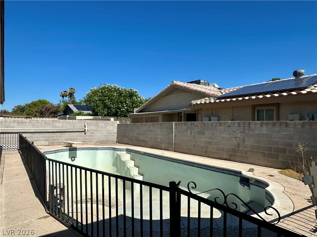 3880 El Paso, Las Vegas, NV 89121