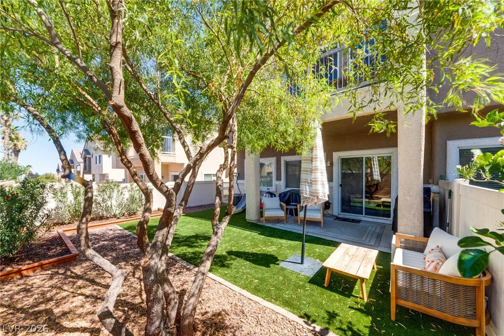 9116 Bushy Tail, Las Vegas, NV 89149
