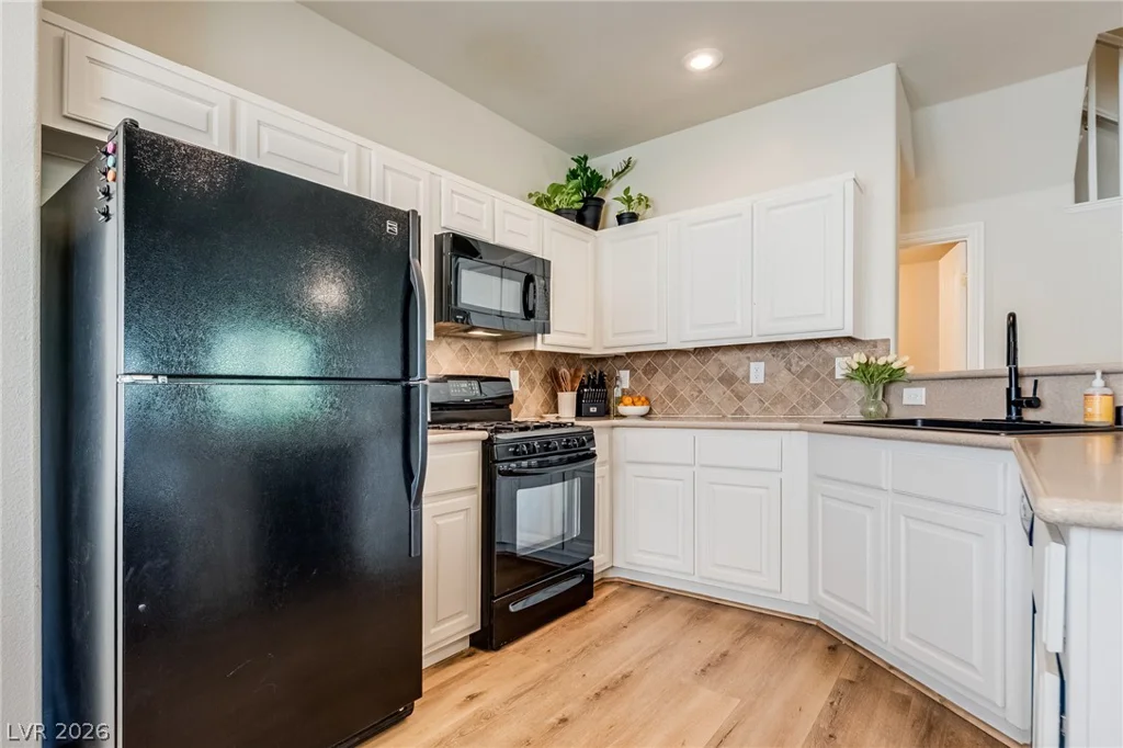 9116 Bushy Tail, Las Vegas, NV 89149