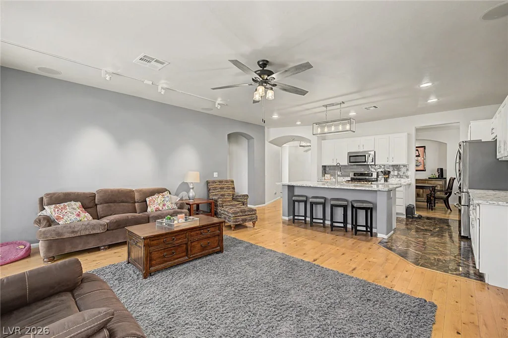 9444 Kingsley, Las Vegas, NV 89149