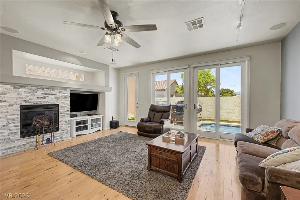 9444 Kingsley, Las Vegas, NV 89149