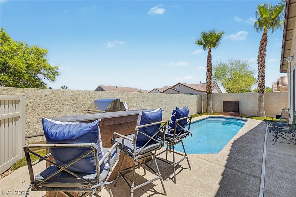9444 Kingsley, Las Vegas, NV 89149