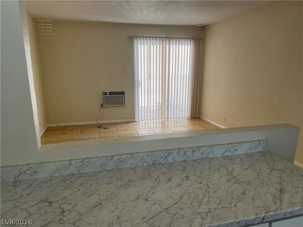 5422 Swenson, Las Vegas, NV 89119