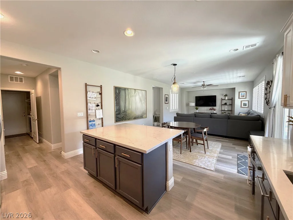 6635 Brooklyn Heights, Las Vegas, NV 89166