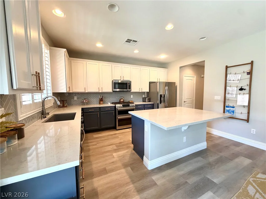 6635 Brooklyn Heights, Las Vegas, NV 89166