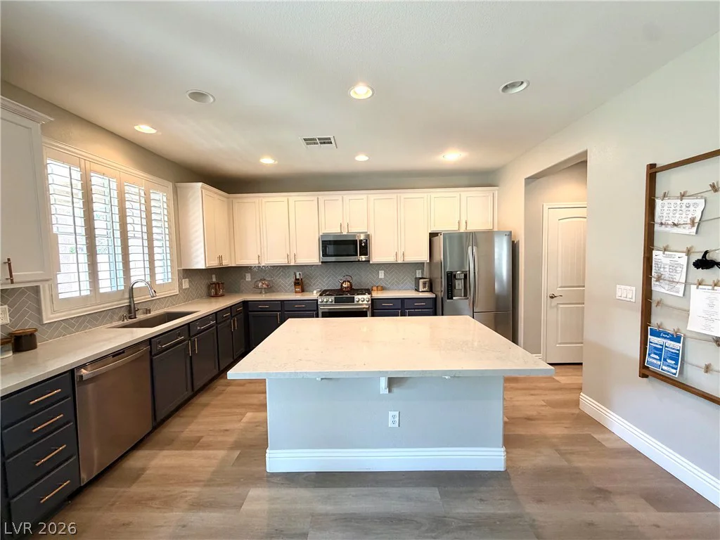 6635 Brooklyn Heights, Las Vegas, NV 89166