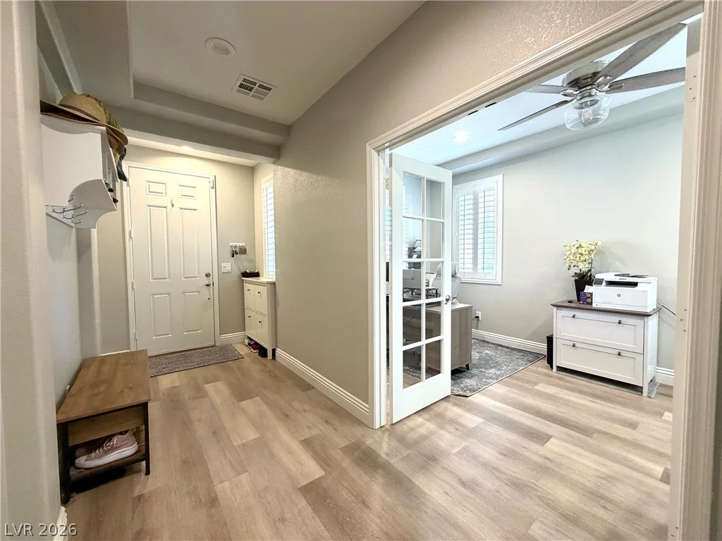6635 Brooklyn Heights, Las Vegas, NV 89166