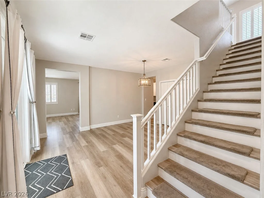 6635 Brooklyn Heights, Las Vegas, NV 89166