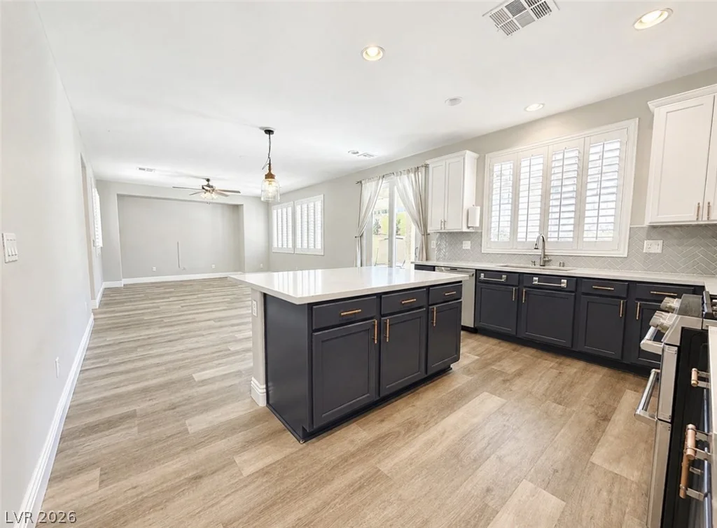 6635 Brooklyn Heights, Las Vegas, NV 89166