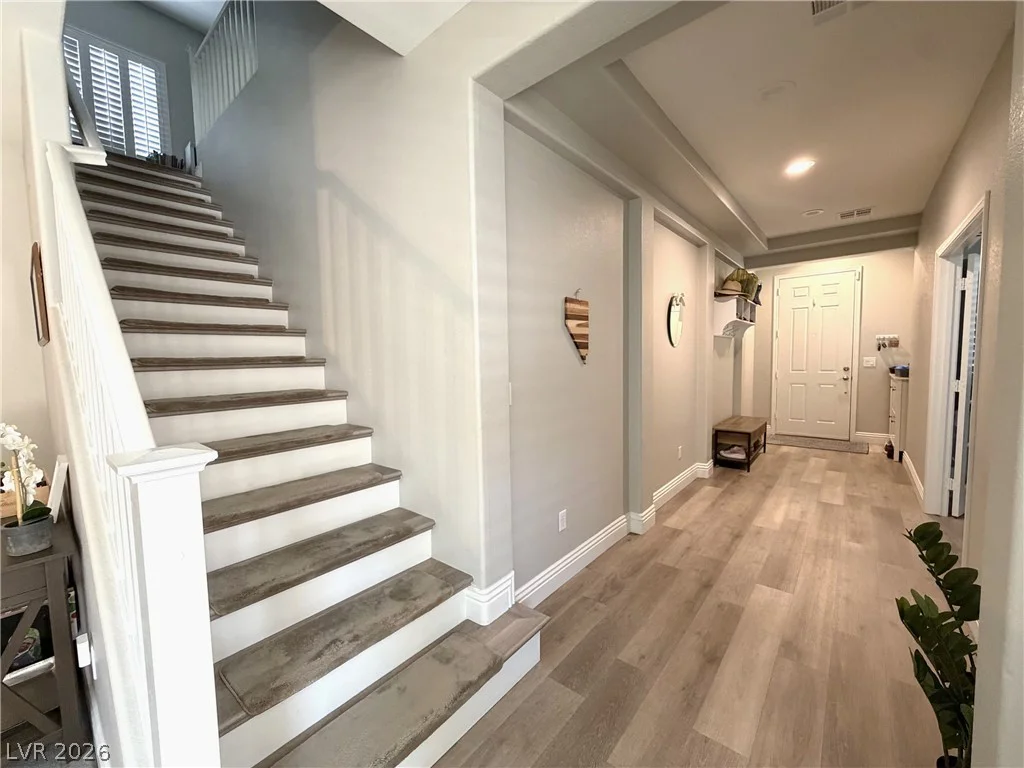 6635 Brooklyn Heights, Las Vegas, NV 89166