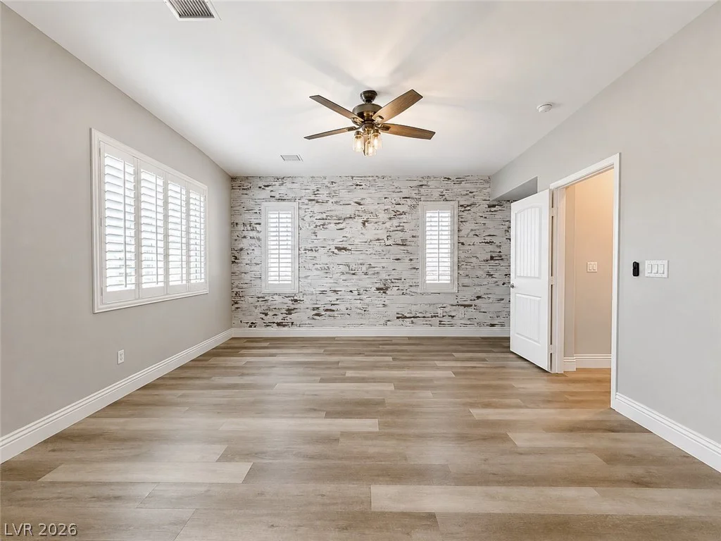 6635 Brooklyn Heights, Las Vegas, NV 89166