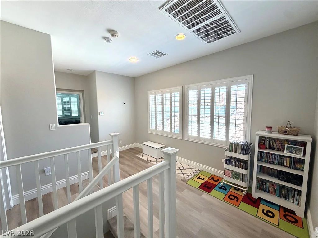 6635 Brooklyn Heights, Las Vegas, NV 89166