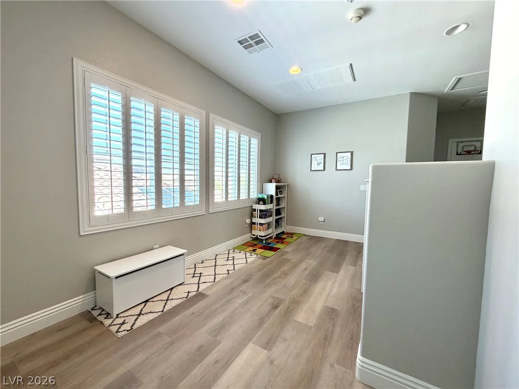 6635 Brooklyn Heights, Las Vegas, NV 89166