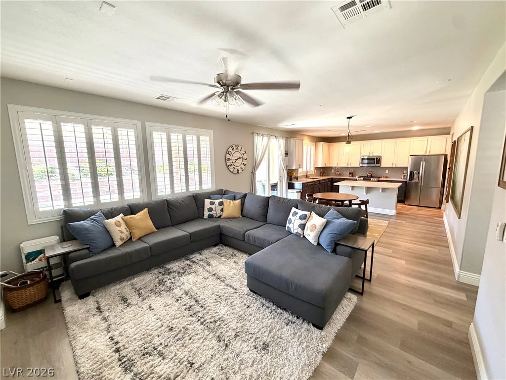 6635 Brooklyn Heights, Las Vegas, NV 89166