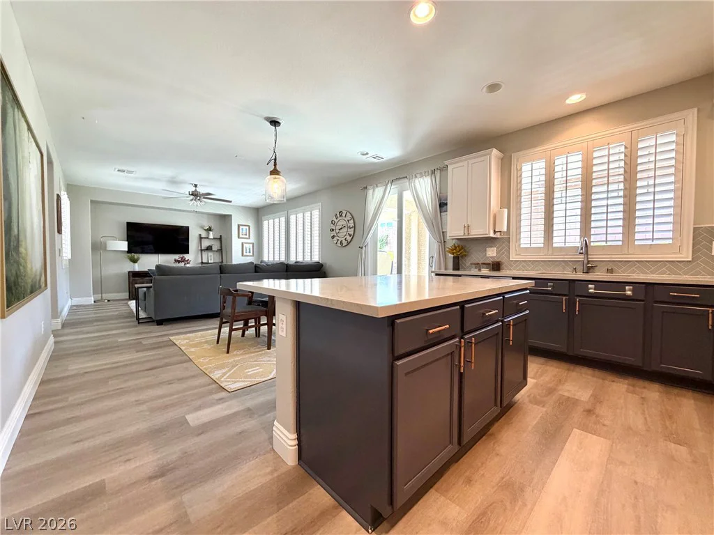 6635 Brooklyn Heights, Las Vegas, NV 89166