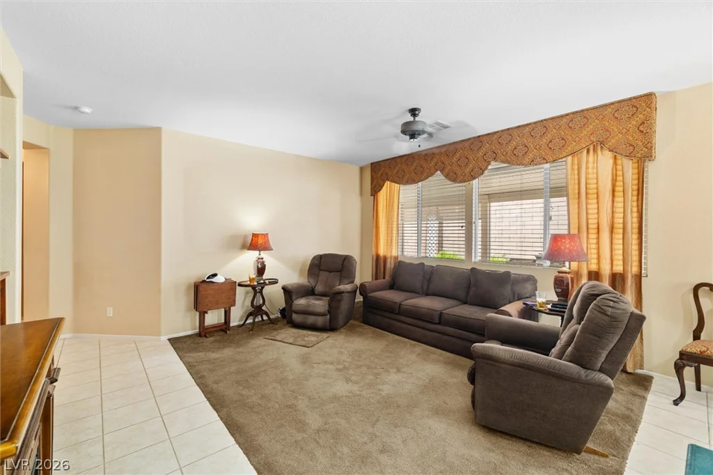 9332 Longhorn Falls, Las Vegas, NV 89149