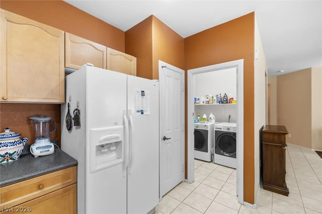 9332 Longhorn Falls, Las Vegas, NV 89149