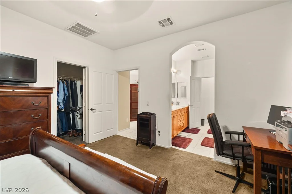9332 Longhorn Falls, Las Vegas, NV 89149