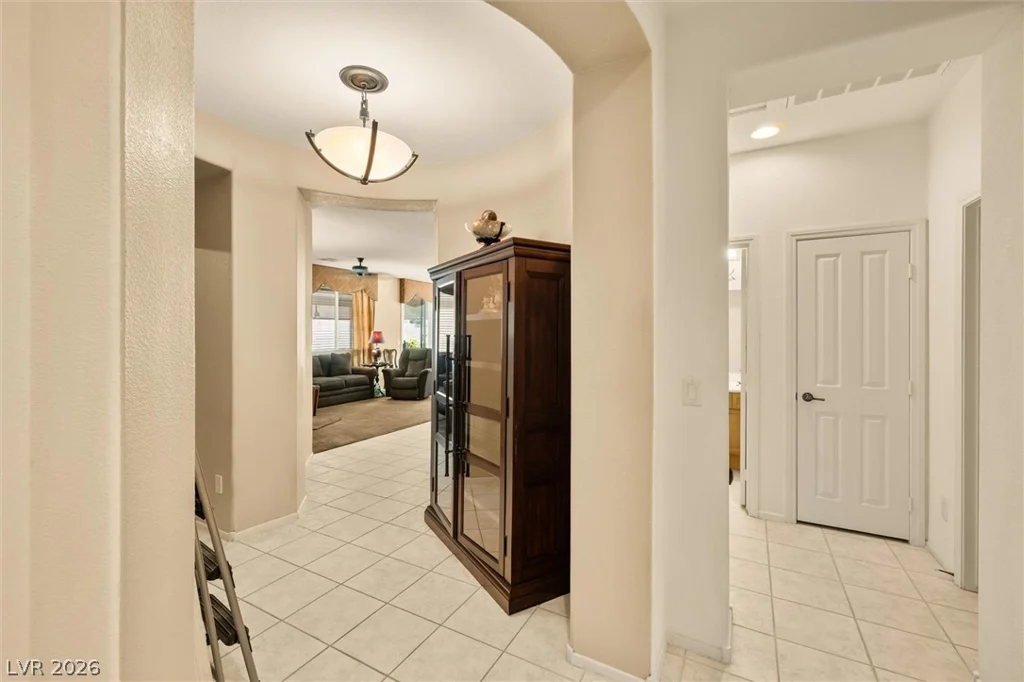 9332 Longhorn Falls, Las Vegas, NV 89149