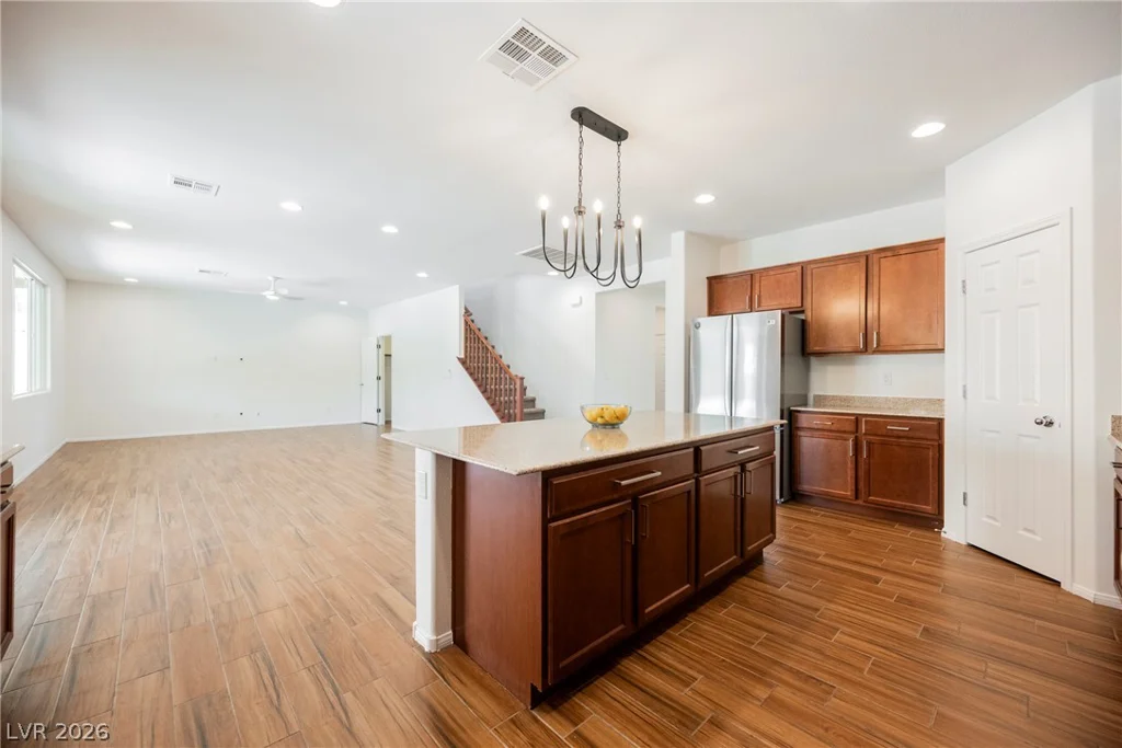 305 Petrus, North Las Vegas, NV 89031