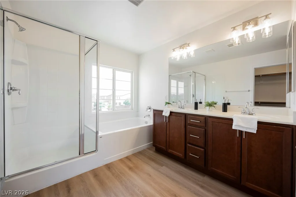305 Petrus, North Las Vegas, NV 89031