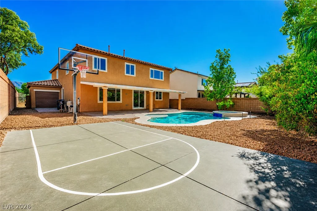 305 Petrus, North Las Vegas, NV 89031