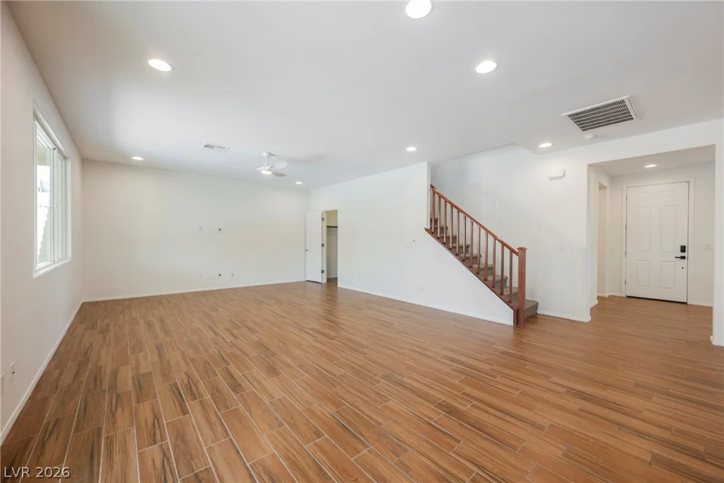 305 Petrus, North Las Vegas, NV 89031
