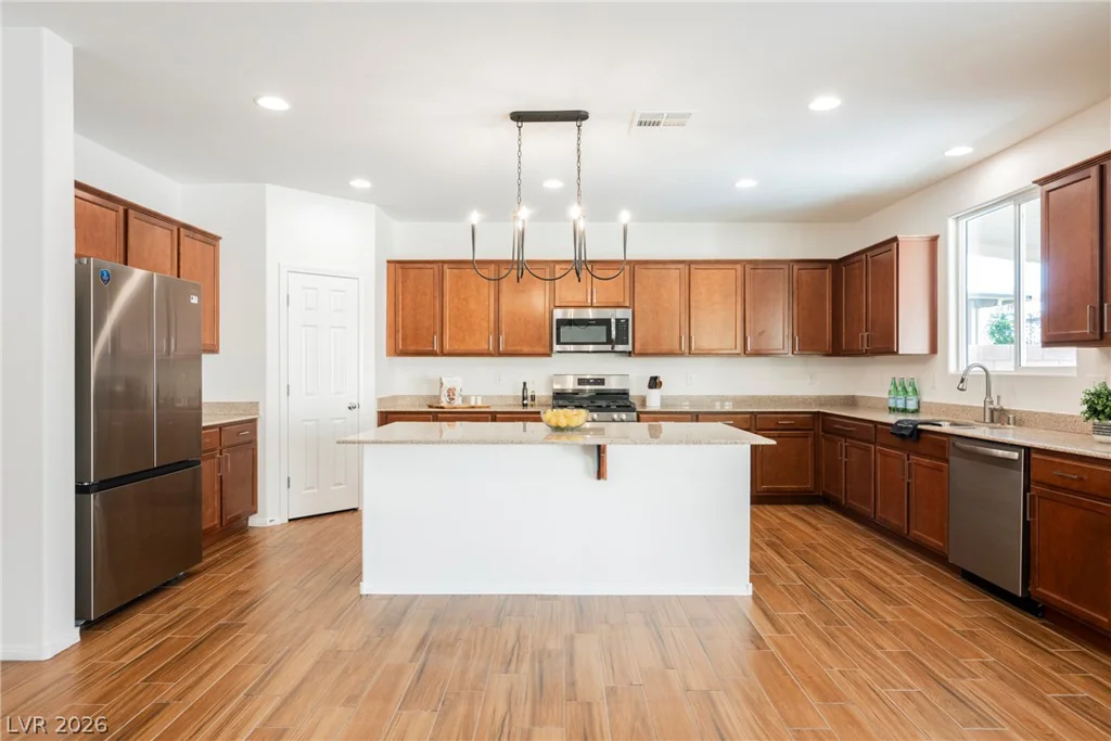 305 Petrus, North Las Vegas, NV 89031