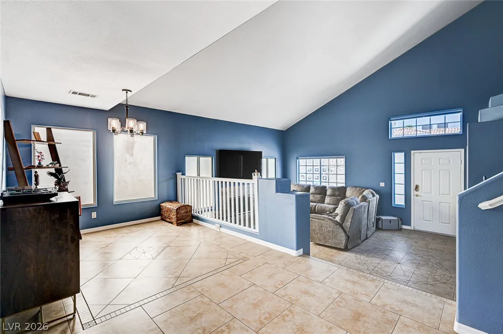 7813 Falconwing, Las Vegas, NV 89131