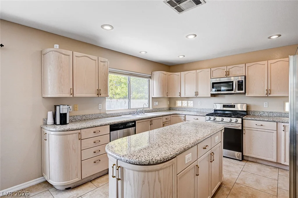 7813 Falconwing, Las Vegas, NV 89131