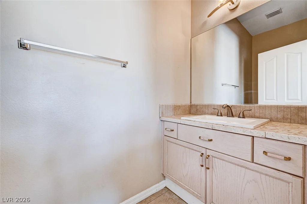 7813 Falconwing, Las Vegas, NV 89131