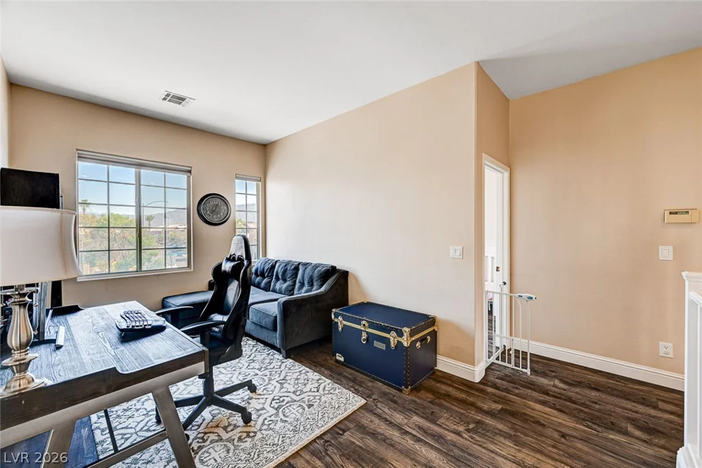 7813 Falconwing, Las Vegas, NV 89131
