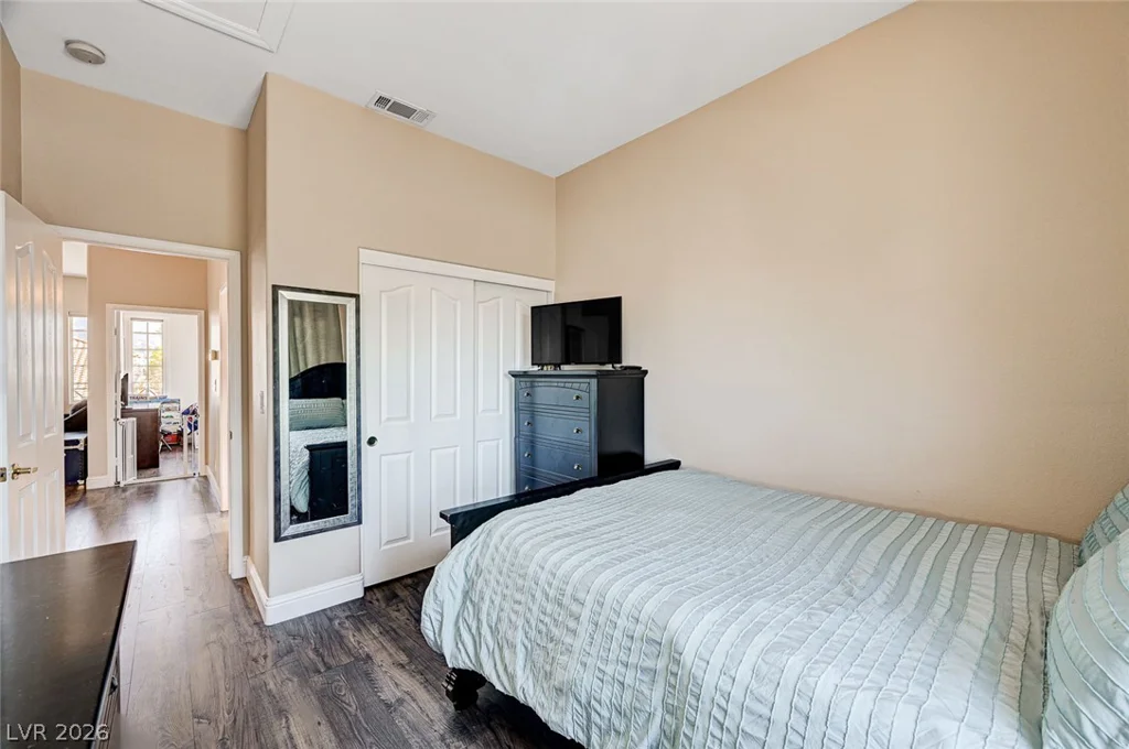 7813 Falconwing, Las Vegas, NV 89131