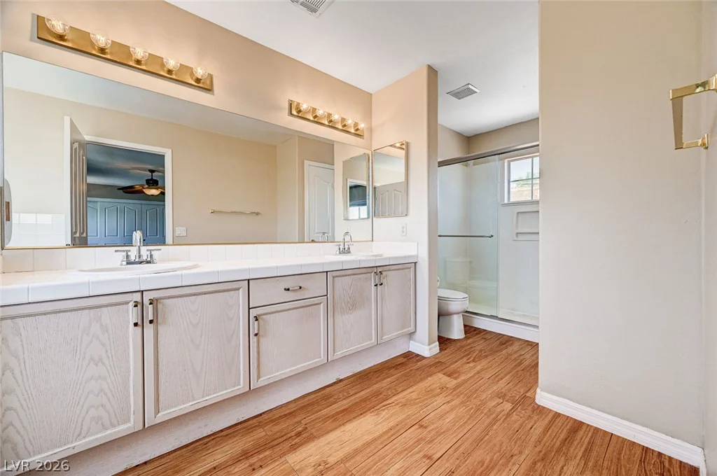 7813 Falconwing, Las Vegas, NV 89131
