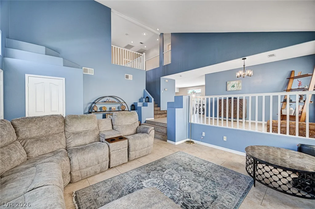 7813 Falconwing, Las Vegas, NV 89131