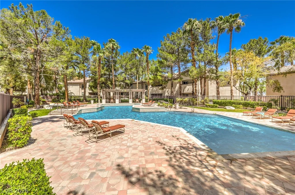 101 Breezy Tree, Las Vegas, NV 89145