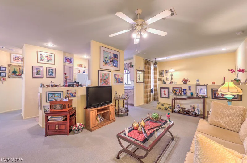 101 Breezy Tree, Las Vegas, NV 89145