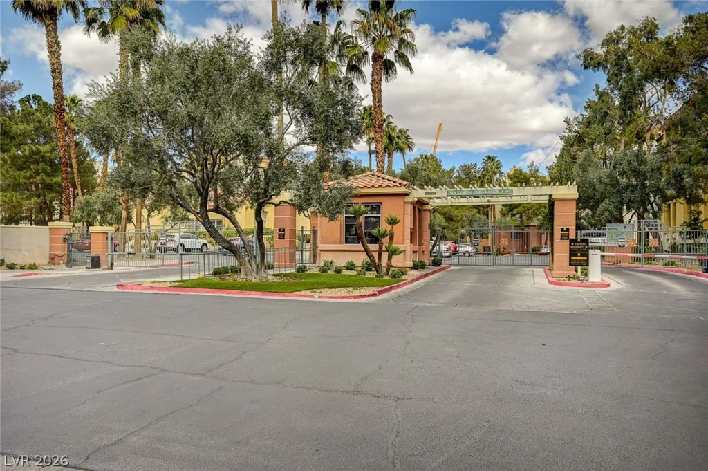 210 Flamingo, Las Vegas, NV 89169