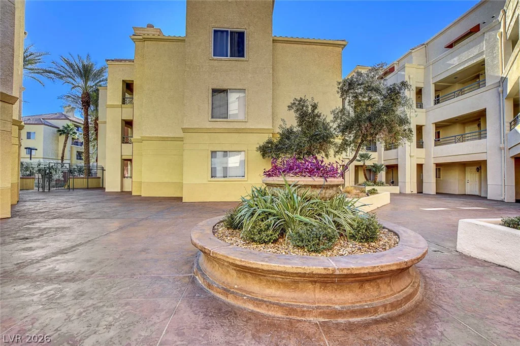 210 Flamingo, Las Vegas, NV 89169