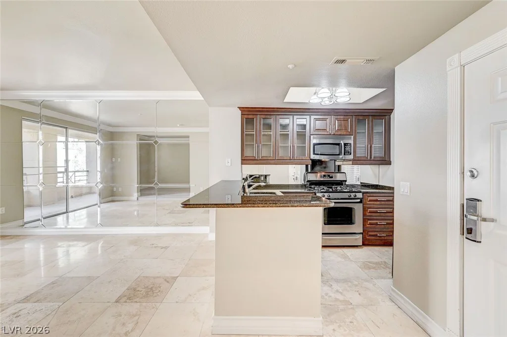 210 Flamingo, Las Vegas, NV 89169