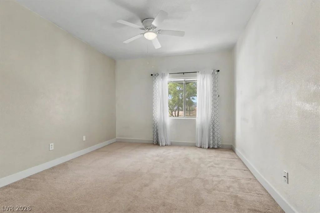 5751 Hacienda, Las Vegas, NV 89122