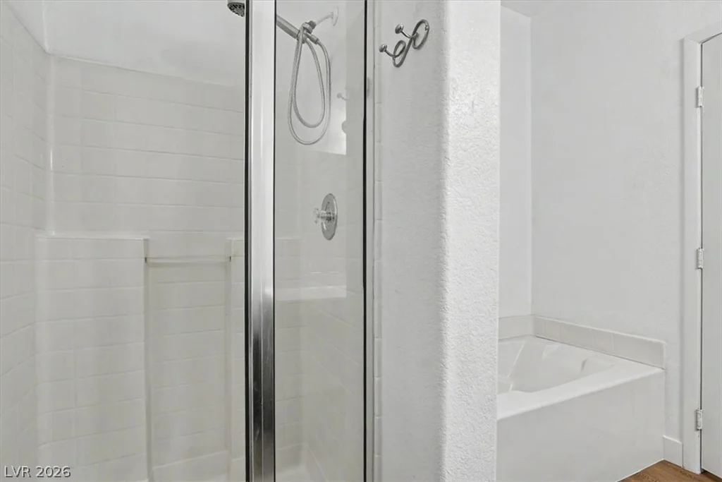 5751 Hacienda, Las Vegas, NV 89122