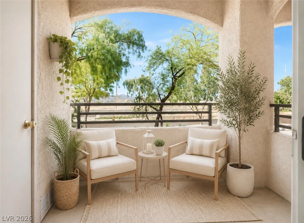 5751 Hacienda, Las Vegas, NV 89122