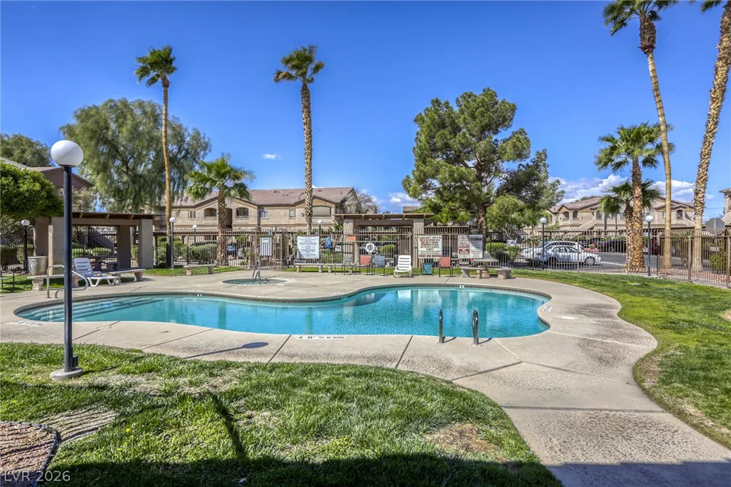 5751 Hacienda, Las Vegas, NV 89122