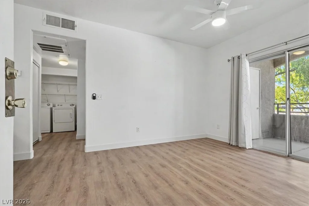 5751 Hacienda, Las Vegas, NV 89122